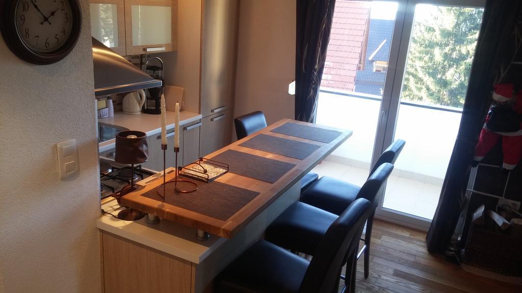 Apartman Ena Vlasic Buitenkant foto