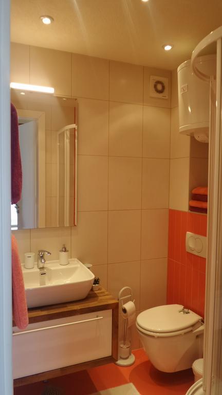 Apartman Ena Vlasic Buitenkant foto